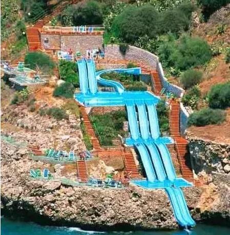 意大利泰拉西尼·法瓦羅塔市，Città del Mare四級水滑梯
