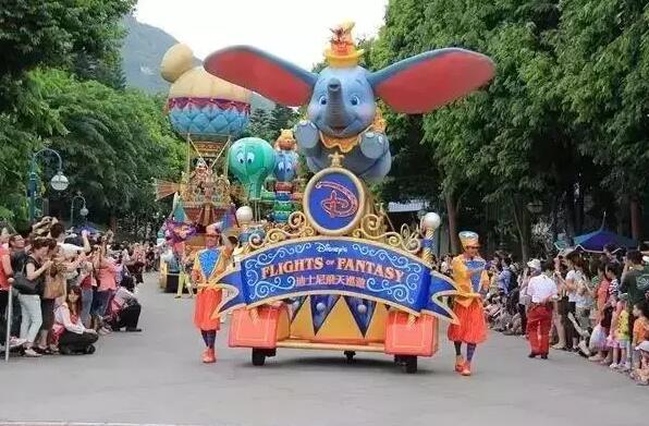迪士尼樂園花車巡游